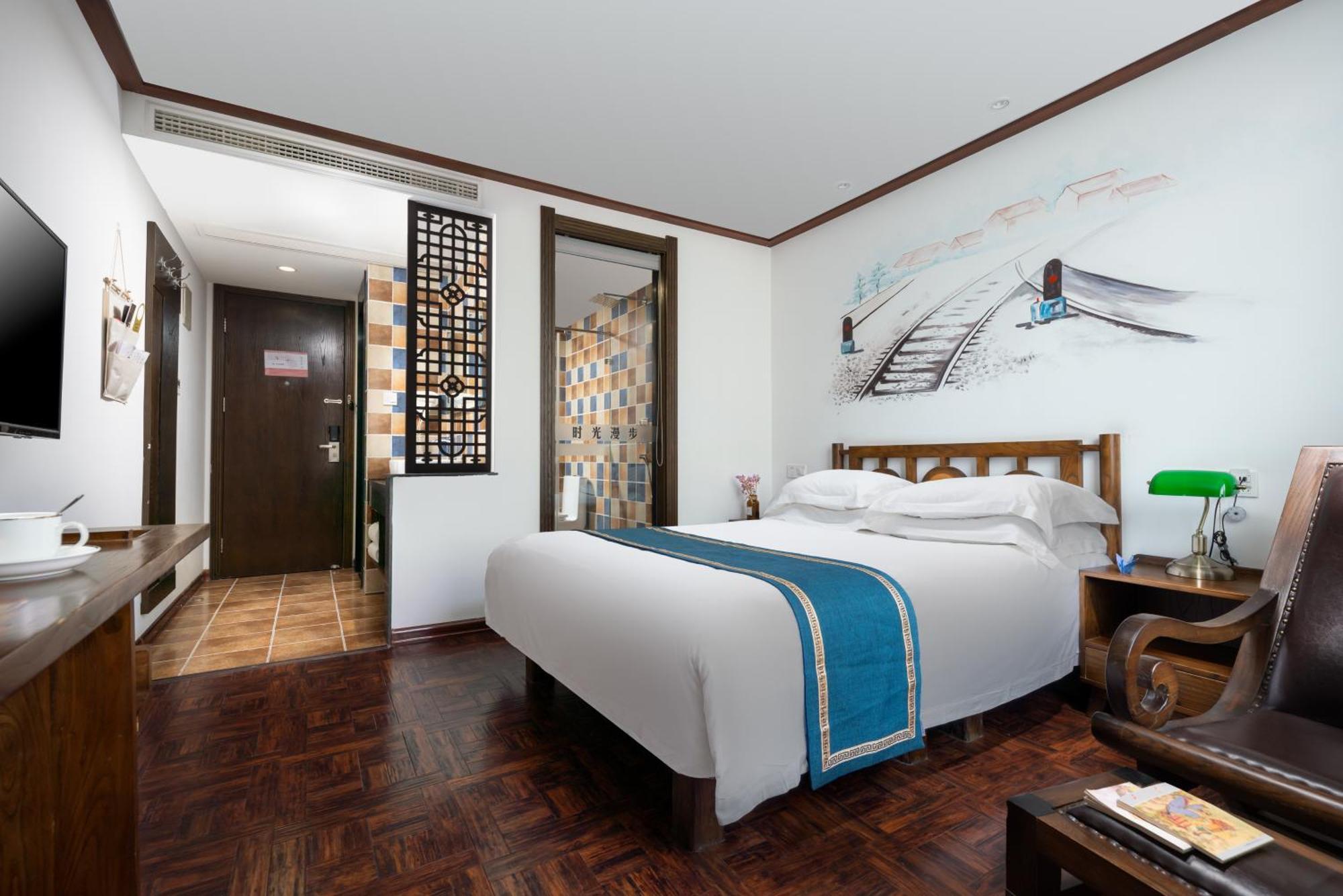 Nostalgia Hotel Near Tianjin Polar Ocean Word- Tianjin Fonte Joy World, 10 Minutes Drive Away From Tianjin Tanggu High-Speed Railway Station, Free Ice-Cream, Mineral Water, Snacks And Laundry Service, English Communication Well Bagian luar foto