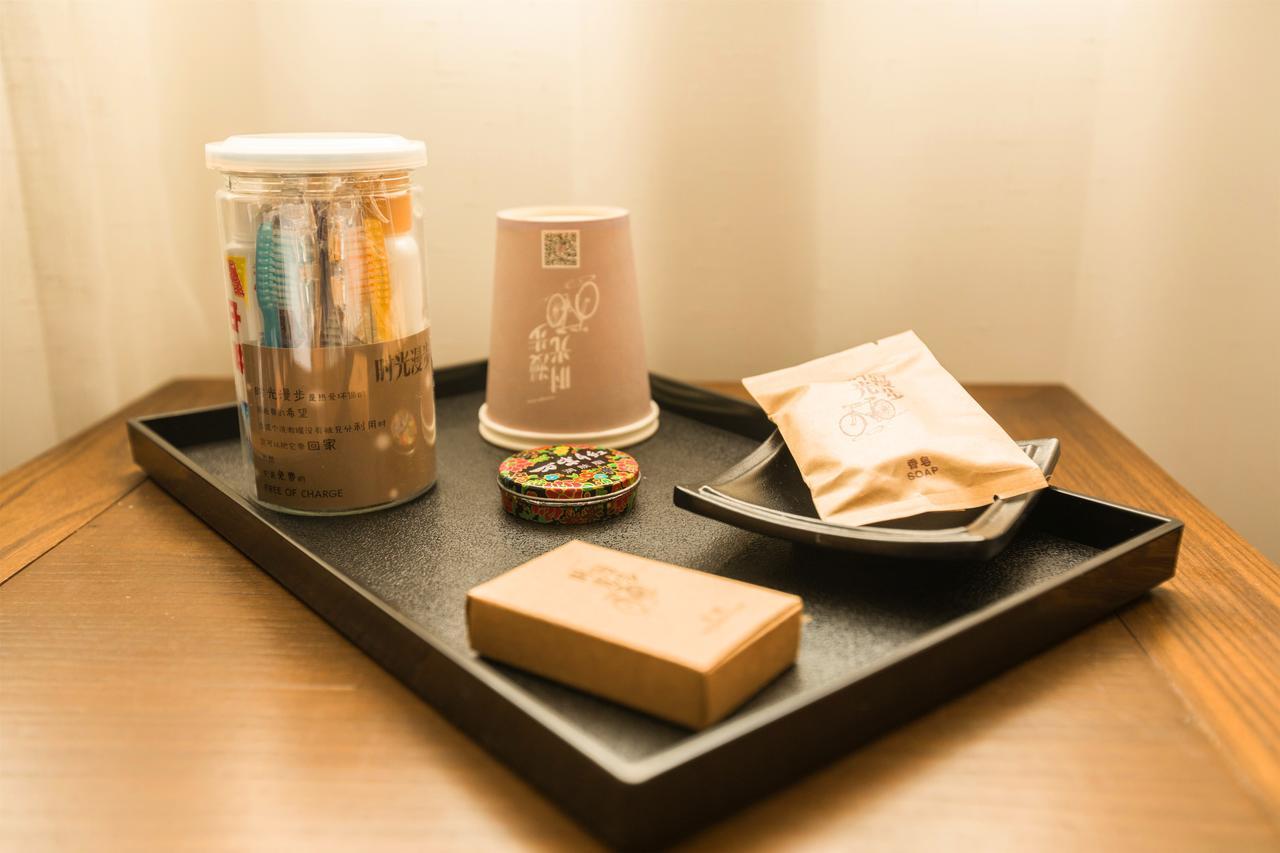 Nostalgia Hotel Near Tianjin Polar Ocean Word- Tianjin Fonte Joy World, 10 Minutes Drive Away From Tianjin Tanggu High-Speed Railway Station, Free Ice-Cream, Mineral Water, Snacks And Laundry Service, English Communication Well Bagian luar foto