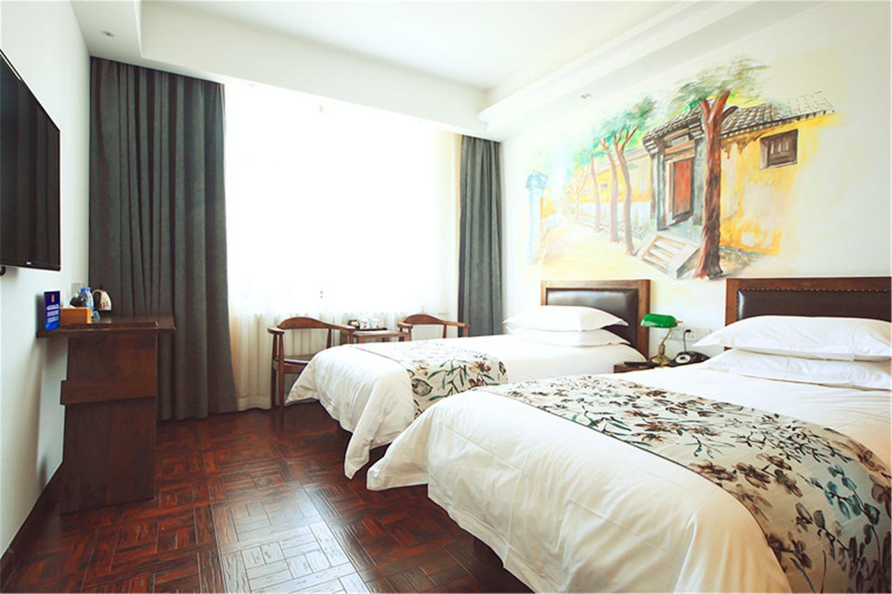 Nostalgia Hotel Near Tianjin Polar Ocean Word- Tianjin Fonte Joy World, 10 Minutes Drive Away From Tianjin Tanggu High-Speed Railway Station, Free Ice-Cream, Mineral Water, Snacks And Laundry Service, English Communication Well Bagian luar foto