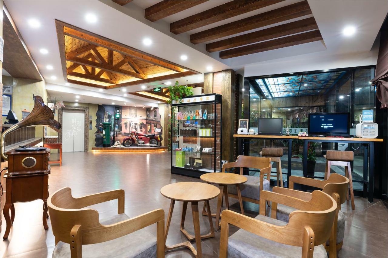 Nostalgia Hotel Near Tianjin Polar Ocean Word- Tianjin Fonte Joy World, 10 Minutes Drive Away From Tianjin Tanggu High-Speed Railway Station, Free Ice-Cream, Mineral Water, Snacks And Laundry Service, English Communication Well Bagian luar foto