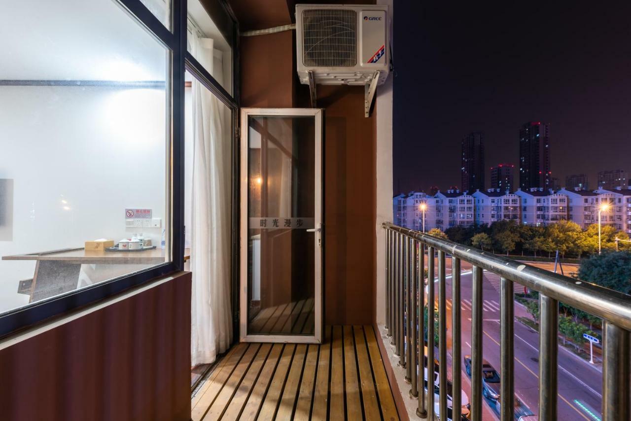 Nostalgia Hotel Near Tianjin Polar Ocean Word- Tianjin Fonte Joy World, 10 Minutes Drive Away From Tianjin Tanggu High-Speed Railway Station, Free Ice-Cream, Mineral Water, Snacks And Laundry Service, English Communication Well Bagian luar foto