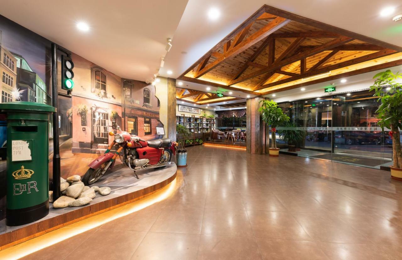 Nostalgia Hotel Near Tianjin Polar Ocean Word- Tianjin Fonte Joy World, 10 Minutes Drive Away From Tianjin Tanggu High-Speed Railway Station, Free Ice-Cream, Mineral Water, Snacks And Laundry Service, English Communication Well Bagian luar foto
